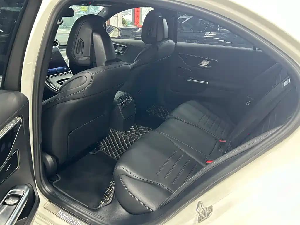 Mercedes-Benz C-Class 2024 Facelift 3 C 260 L Sport Edition — фото 14