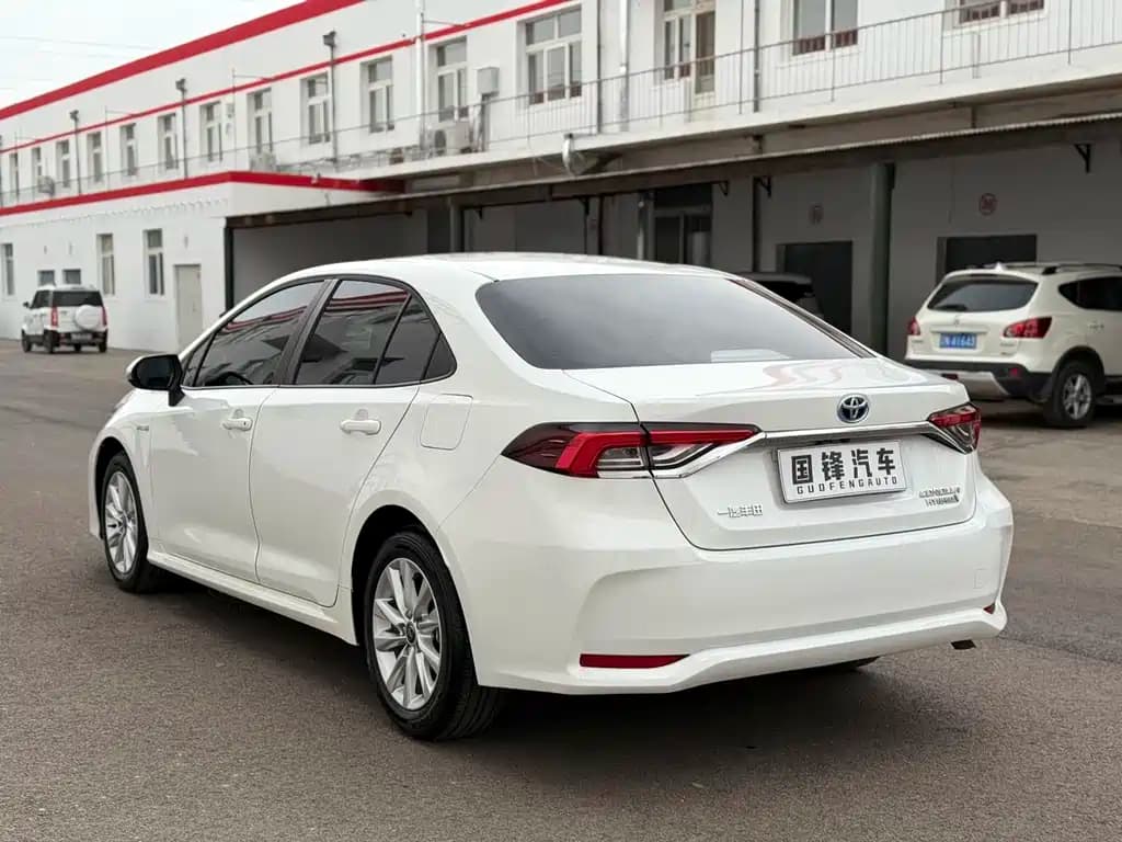 Toyota Corolla 2024 1.8L Smart Hybrid Elite Edition — фото 4