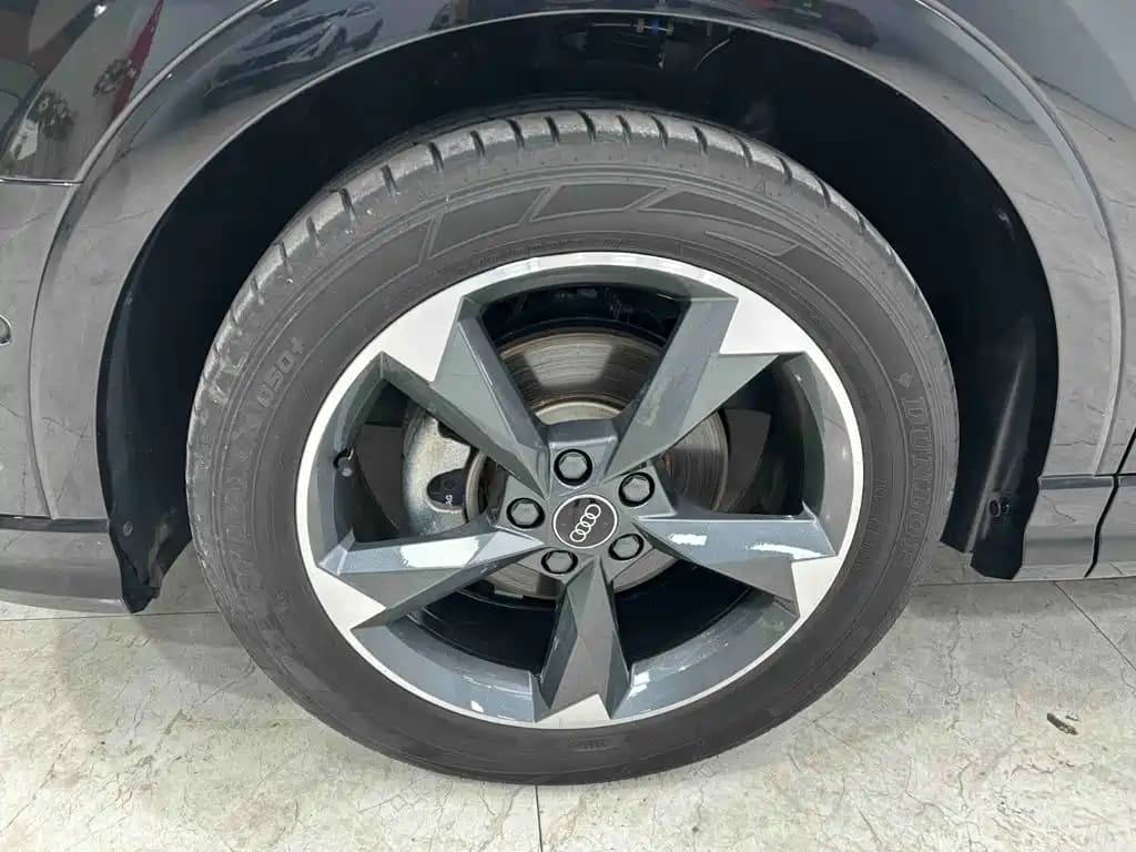 Audi Q3 2023 35 TFSI Fashion Dynamic Type (1.4T) — фото 20