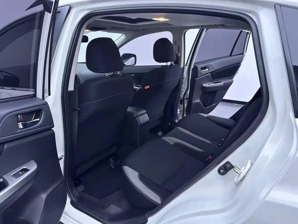 Subaru XV 2017 2.0i Comfort Navigation Edition — фото 16