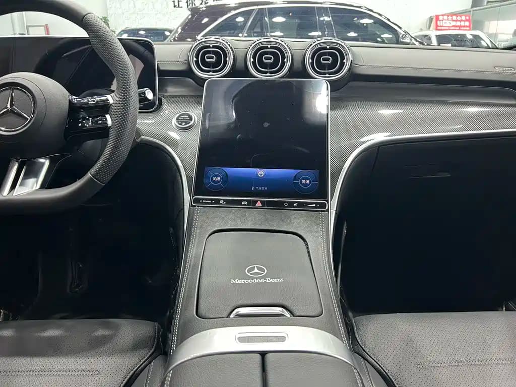 Mercedes-Benz C-Class 2024 Facelift 3 C 260 L Sport Edition — фото 13
