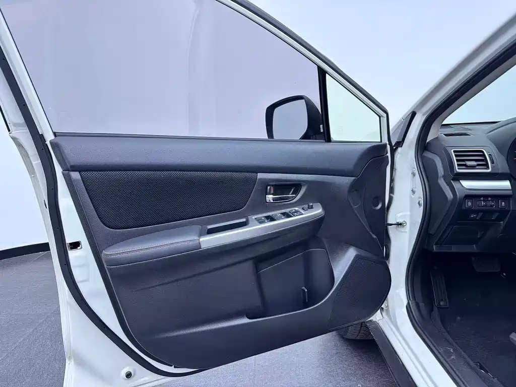 Subaru XV 2017 2.0i Comfort Navigation Edition — фото 19