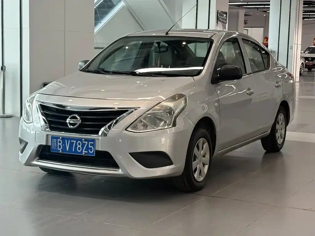 Nissan Sunny 2015 1.5 XE Manual Comfort Edition — фото 1
