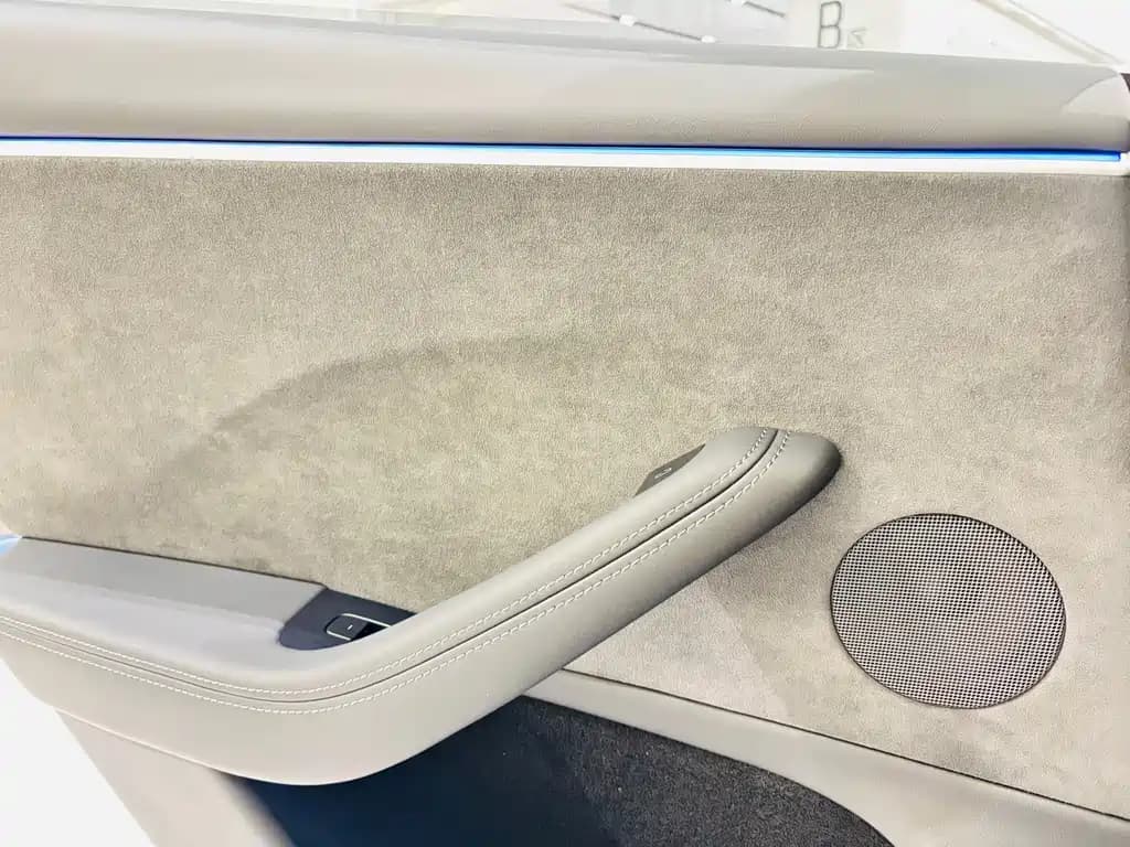 Tesla Model 3 2024 High Performance AWD Edition — фото 16