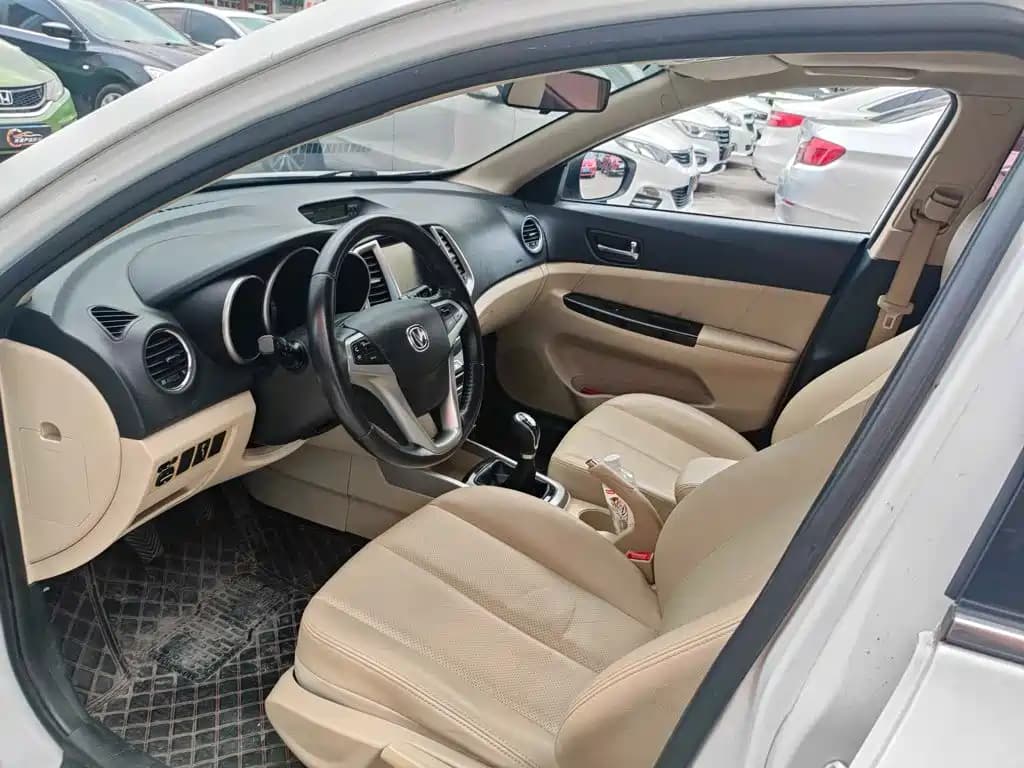 Changan Eado 2015 1.6L Manual Luxury Type China V — фото 4