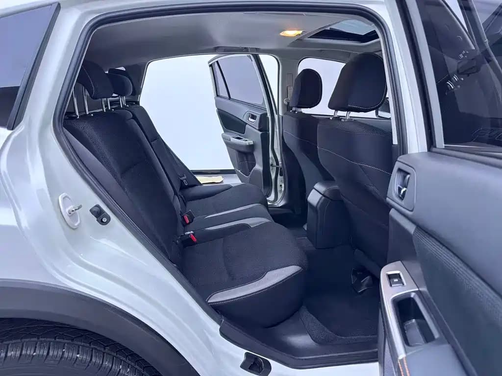 Subaru XV 2017 2.0i Comfort Navigation Edition — фото 17