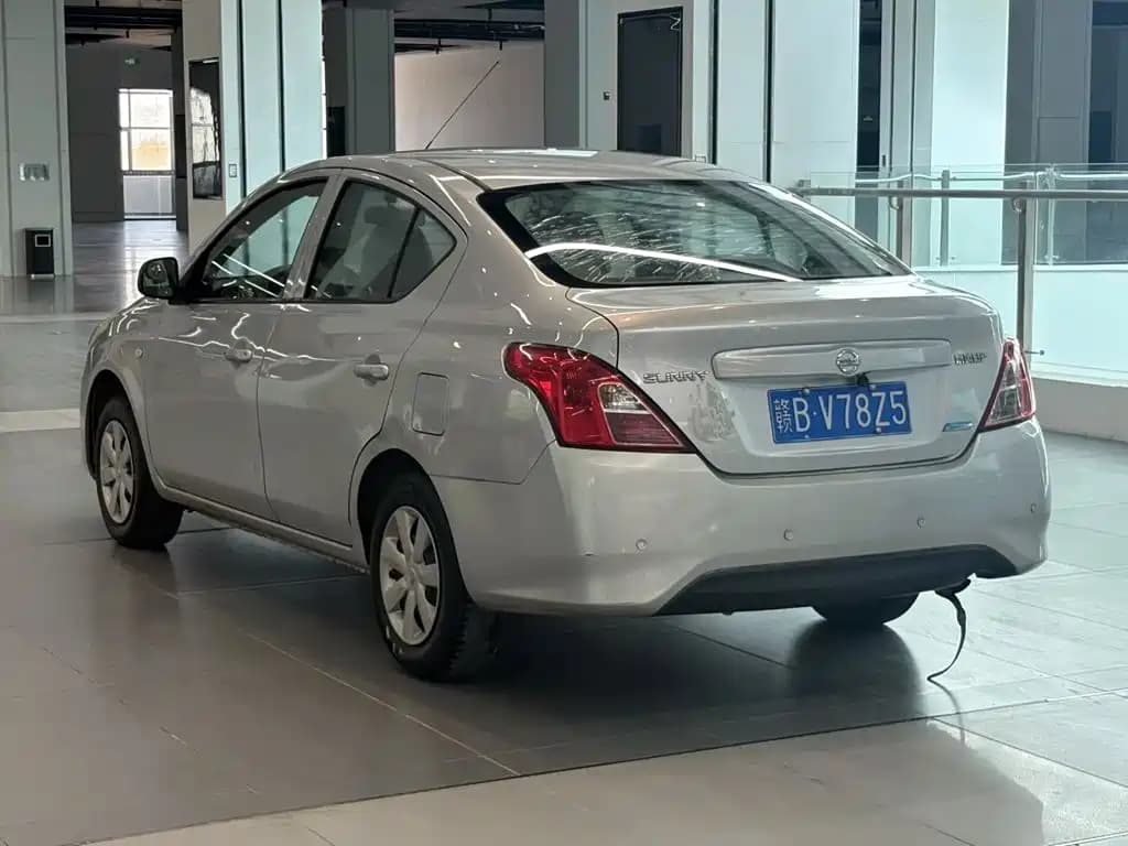 Nissan Sunny 2015 1.5 XE Manual Comfort Edition — фото 9
