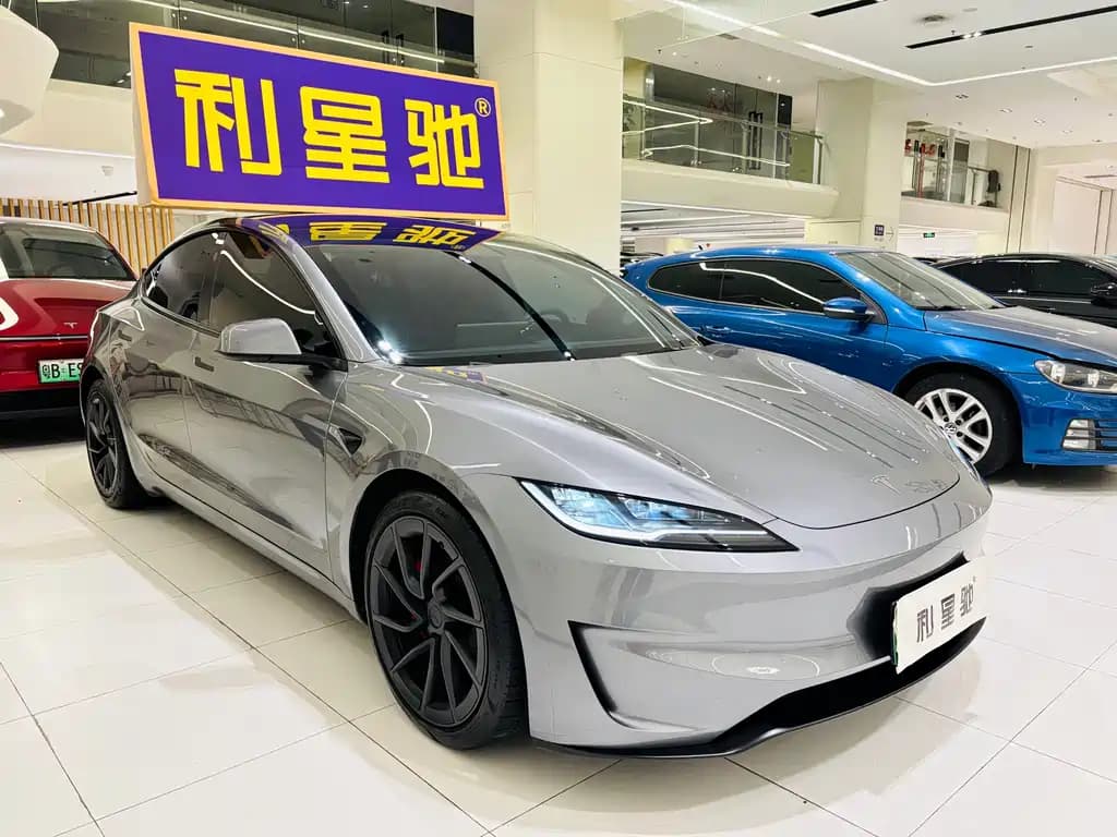 Tesla Model 3 2024 High Performance AWD Edition — фото 2