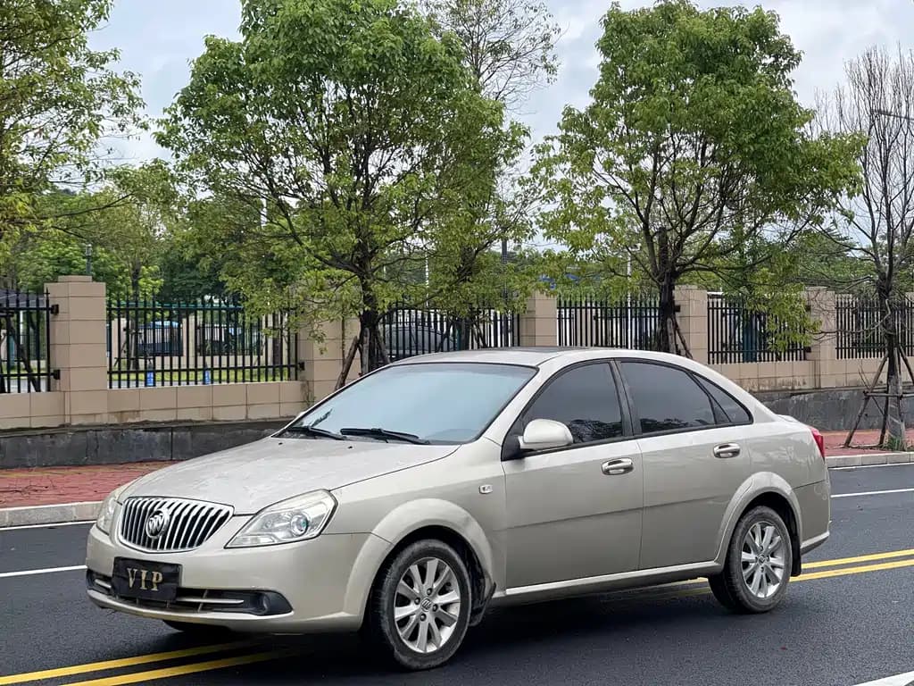 Buick Excelle 2013 1.5L Auto Premium Type — фото 1