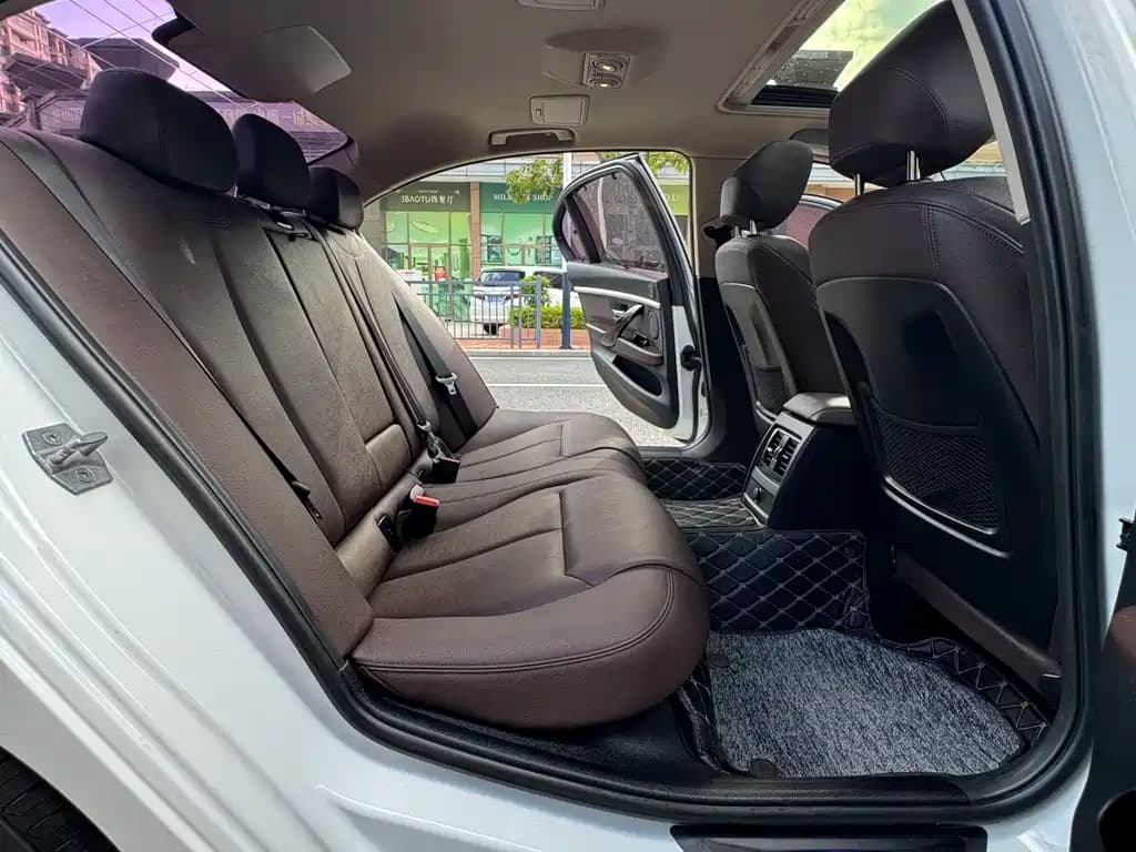 BMW 3 Series 2019 320 Li M Sport Night Edition — фото 19