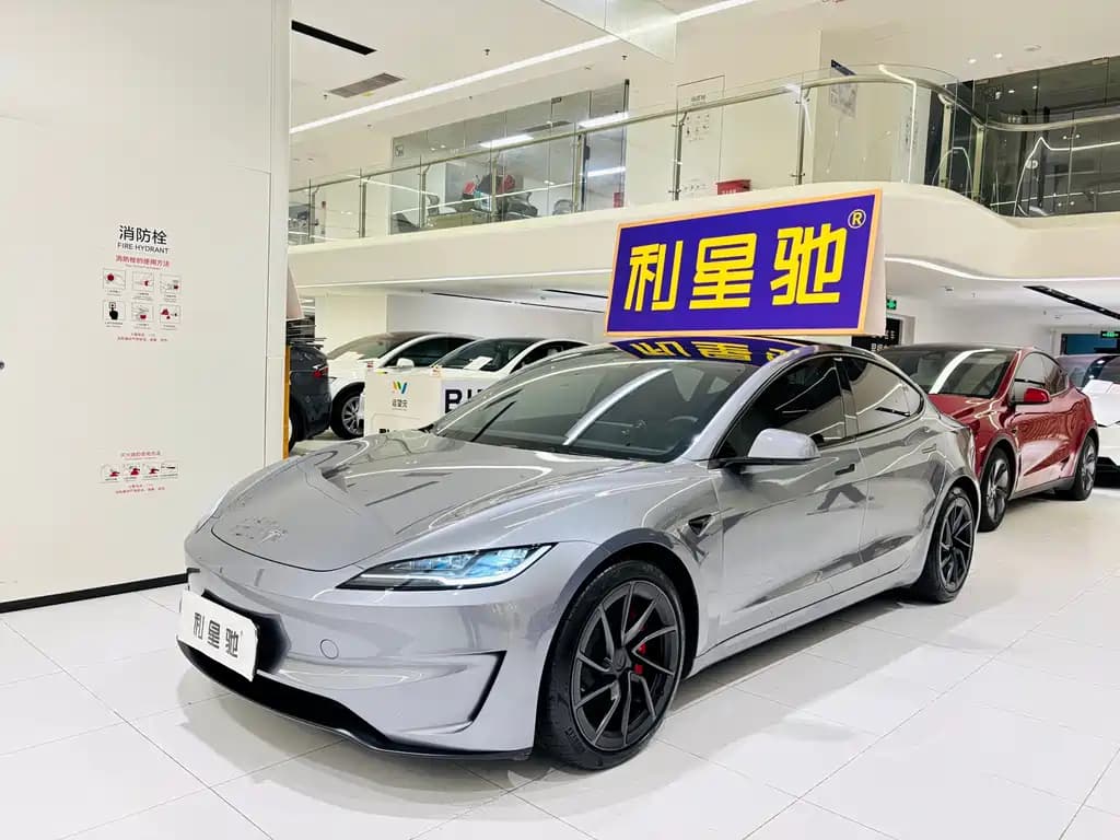 Tesla Model 3 2024 High Performance AWD Edition — фото 1