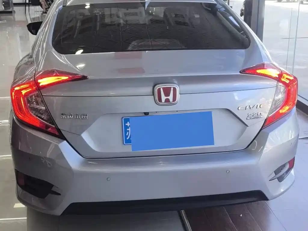 Honda Civic 2019 220 TURBO CVT Dynamic Dynamic Edition China V — фото 14