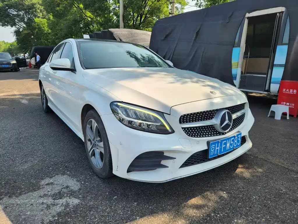 Mercedes-Benz C-Class 2019 C 260 L Sport Edition — фото 3