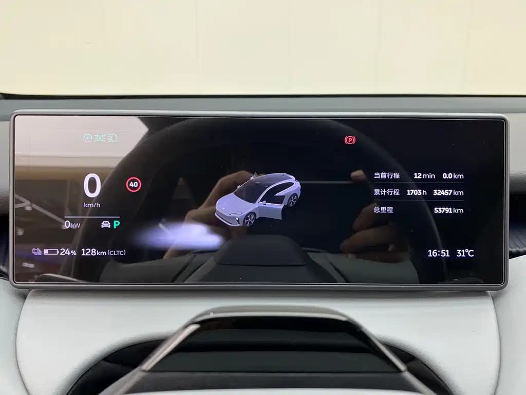 NIO ET5T 2024 75 kWh Touring — фото 8