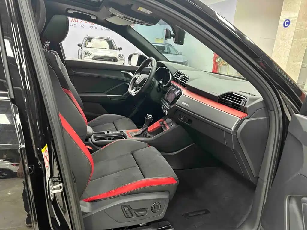 Audi Q3 2023 35 TFSI Fashion Dynamic Type (1.4T) — фото 13