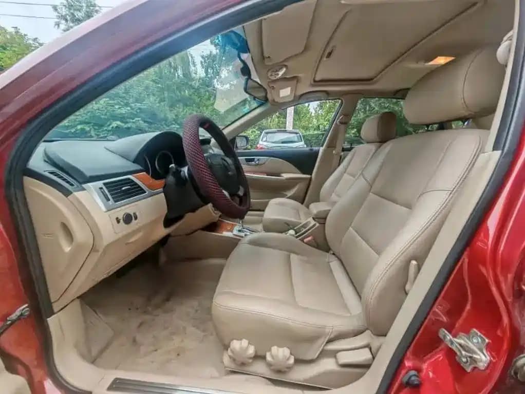 Buick Excelle 2011 1.6 LE-AT — фото 3