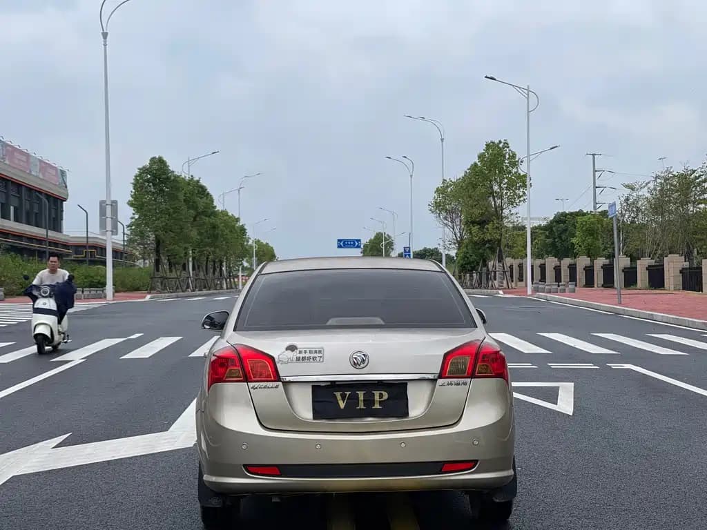 Buick Excelle 2013 1.5L Auto Premium Type — фото 8