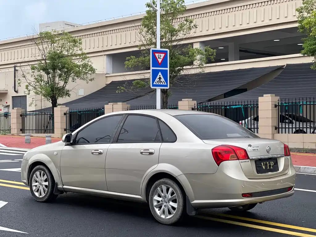 Buick Excelle 2013 1.5L Auto Premium Type — фото 7