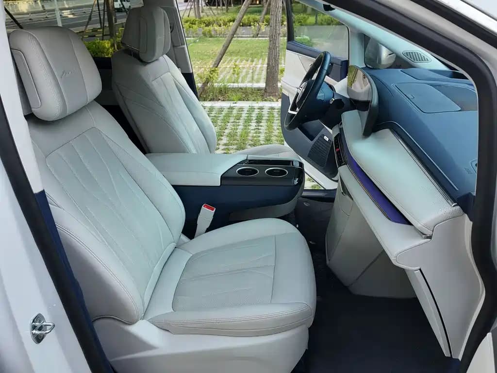 Buick GL8 Hybrid 2024 LandKing Luxury Enjoy Edition 6 seats — фото 5