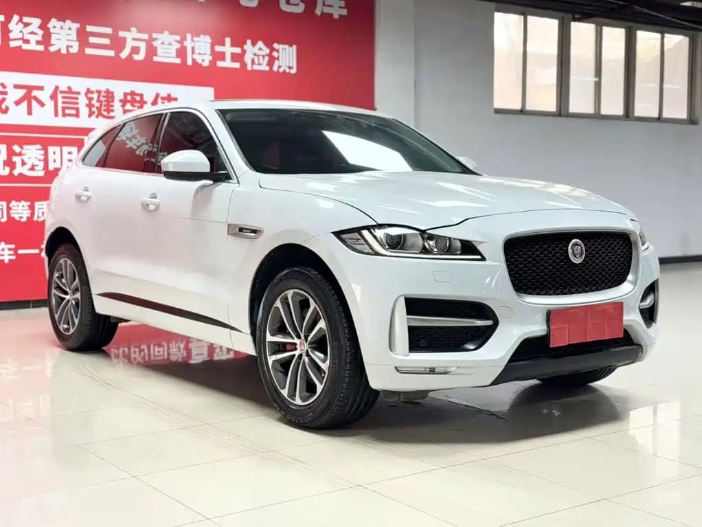 Jaguar F-PACE 2018 3.0 SC 4 WD R-Sport Sport Edition — фото 3
