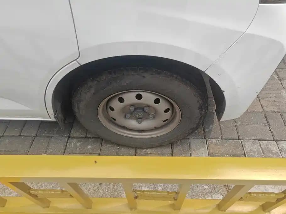 Kaicheng Ruixing EM80 2025 Passenger Edition комфортная 6-местная 300-километровая дверь для подъема — фото 6