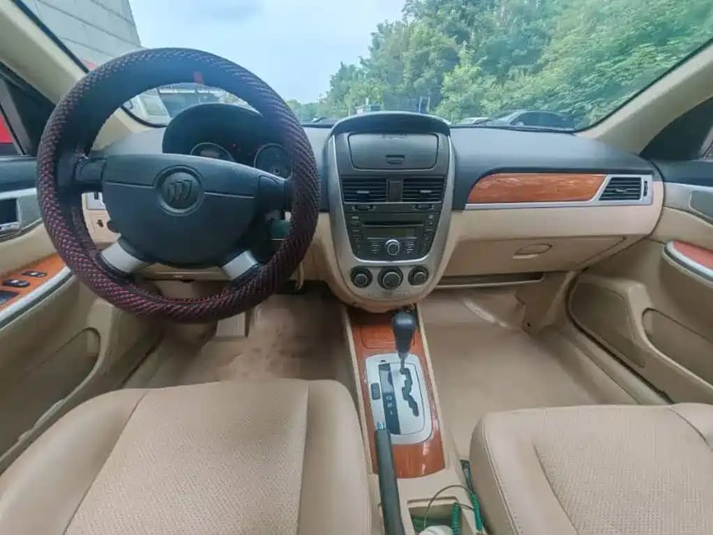 Buick Excelle 2011 1.6 LE-AT — фото 6
