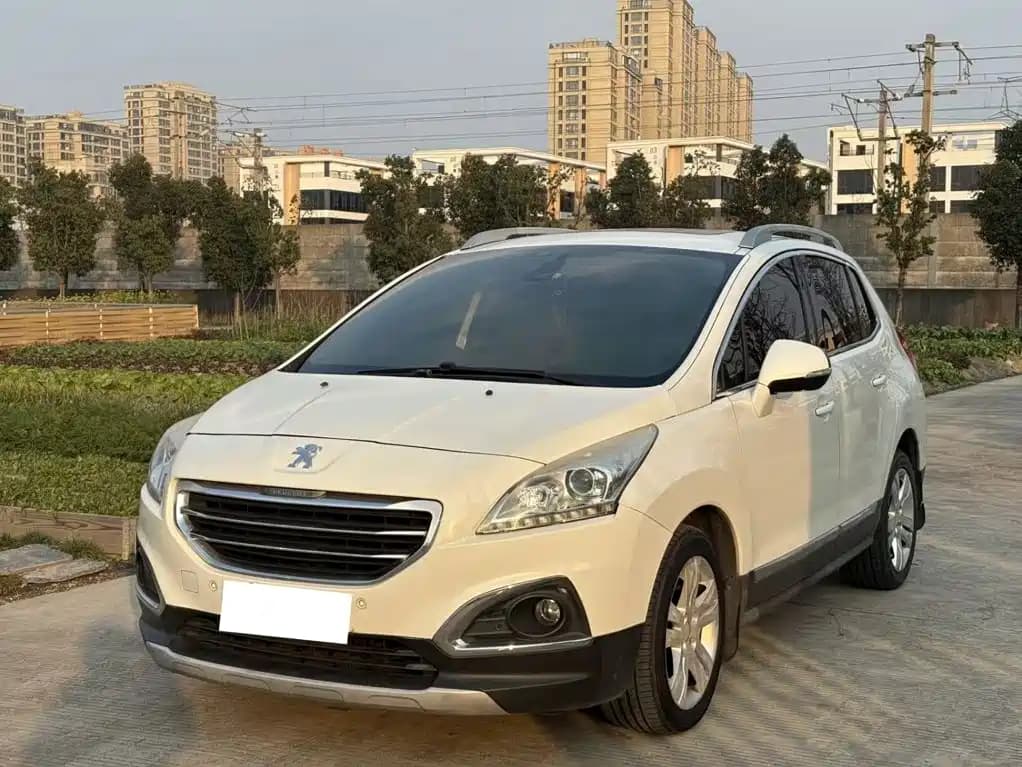 Peugeot 3008 2013 1.6 THP Roland · Plus Garros Edition — фото 1