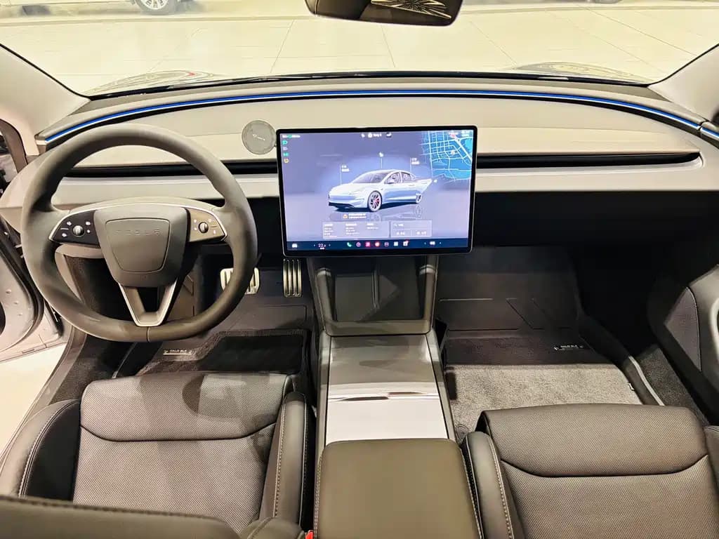 Tesla Model 3 2024 High Performance AWD Edition — фото 10
