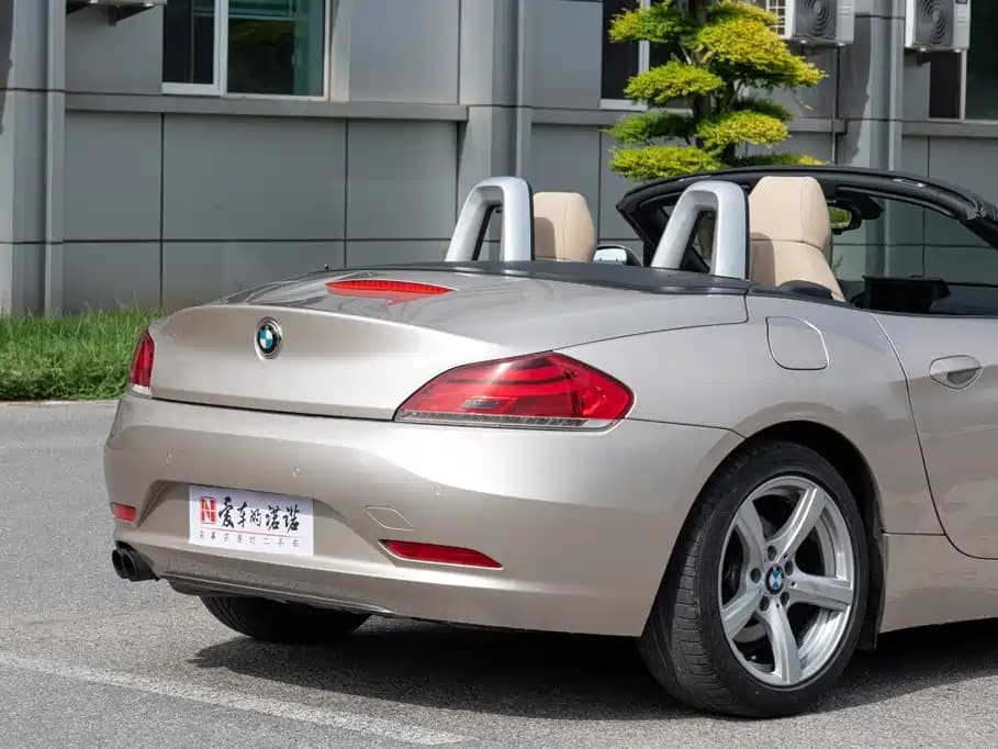 BMW Z4 2012 sDrive20i Leading Type — фото 3
