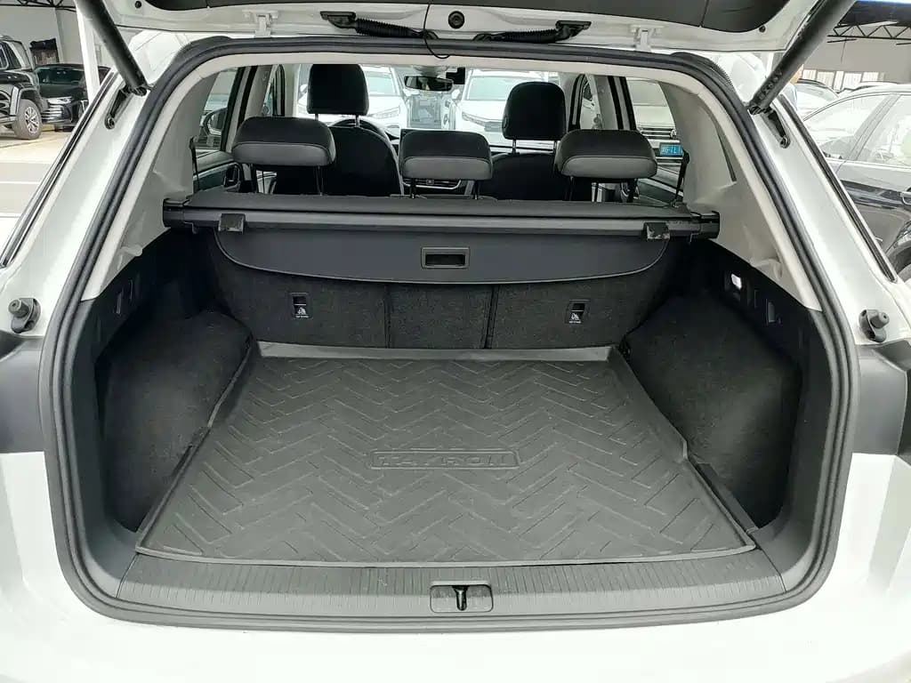 Volkswagen Tayron 2023 330 TSI 2 WD Luxury Plus Advanced Edition — фото 9