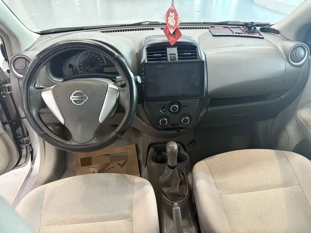 Nissan Sunny 2015 1.5 XE Manual Comfort Edition — фото 4