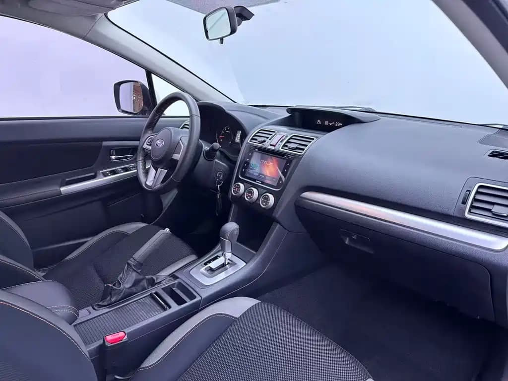Subaru XV 2017 2.0i Comfort Navigation Edition — фото 10