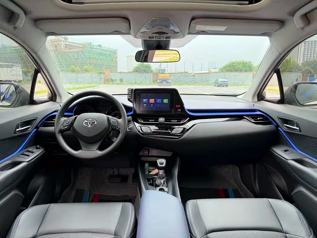 Toyota C-HR 2022 2.0L Leading Edition — фото 7