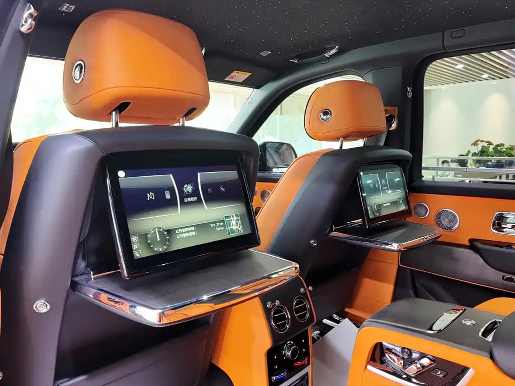 Rolls-Royce Cullinan 2024 4-seat Edition — фото 8