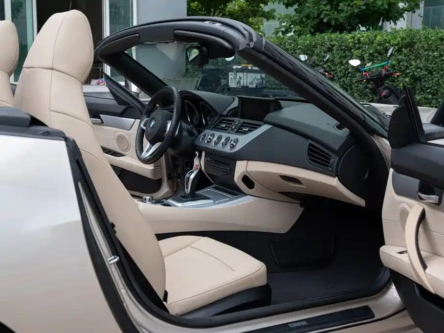 BMW Z4 2012 sDrive20i Leading Type — фото 10