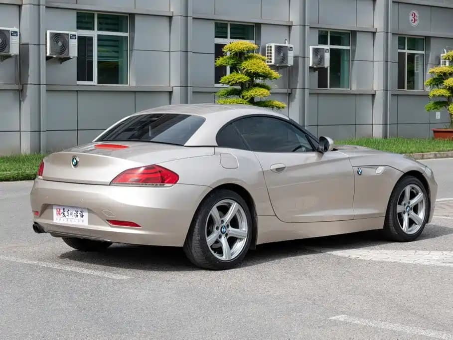 BMW Z4 2012 sDrive20i Leading Type — фото 8