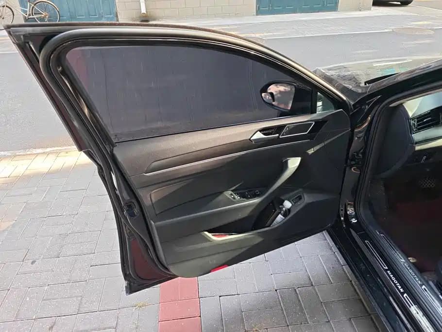 Volkswagen Magotan 2020 330 TSI DSG Luxury Type — фото 7