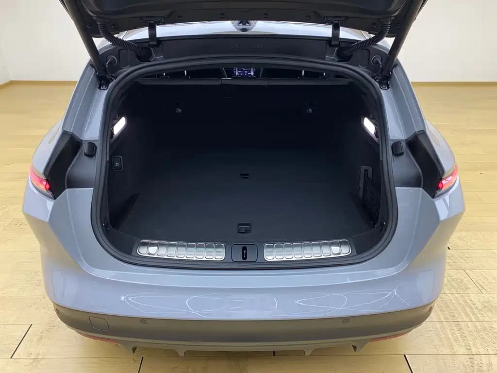 NIO ET5T 2024 75 kWh Touring — фото 20