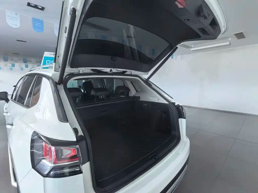 Volkswagen Tayron 2023 330 TSI 2 WD Luxury Plus Advanced Edition — фото 15