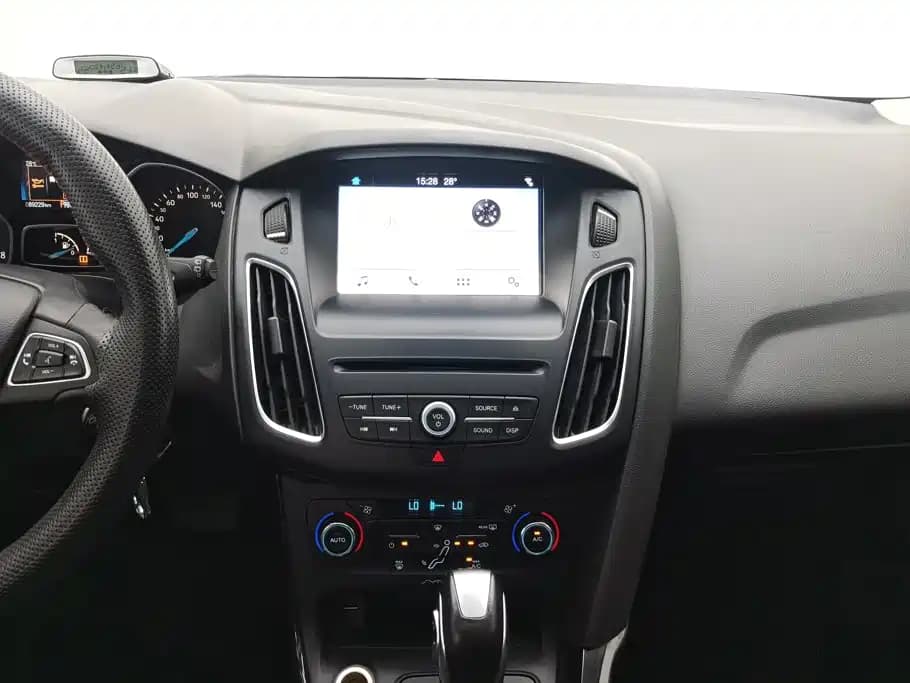 Ford Focus 2015 Hatchback EcoBoost 180 Auto Elite Type — фото 13