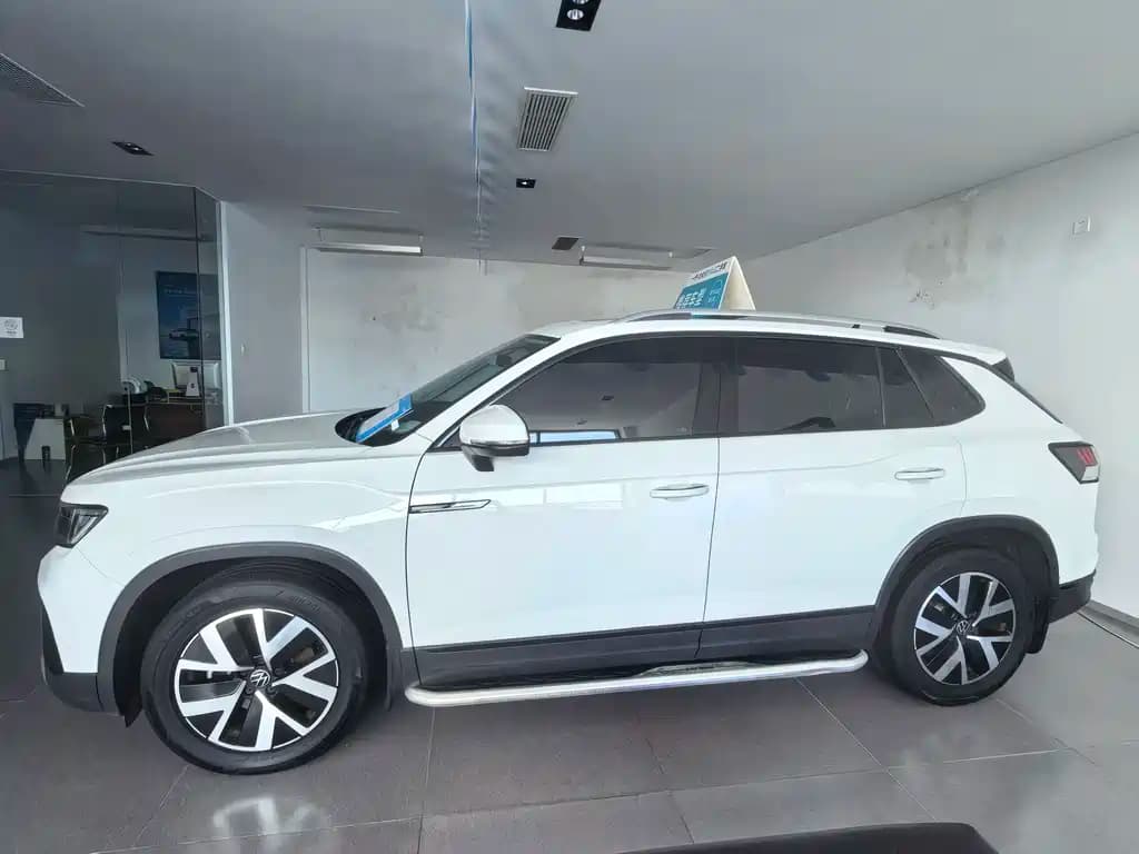 Volkswagen Tayron 2023 330 TSI 2 WD Luxury Plus Advanced Edition — фото 3