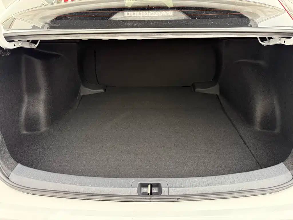 Toyota Corolla 2024 1.8L Smart Hybrid Elite Edition — фото 8