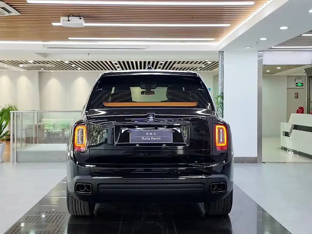 Rolls-Royce Cullinan 2024 4-seat Edition — фото 4