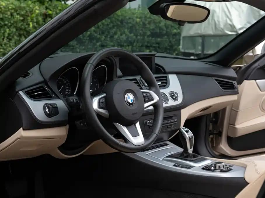 BMW Z4 2012 sDrive20i Leading Type — фото 6