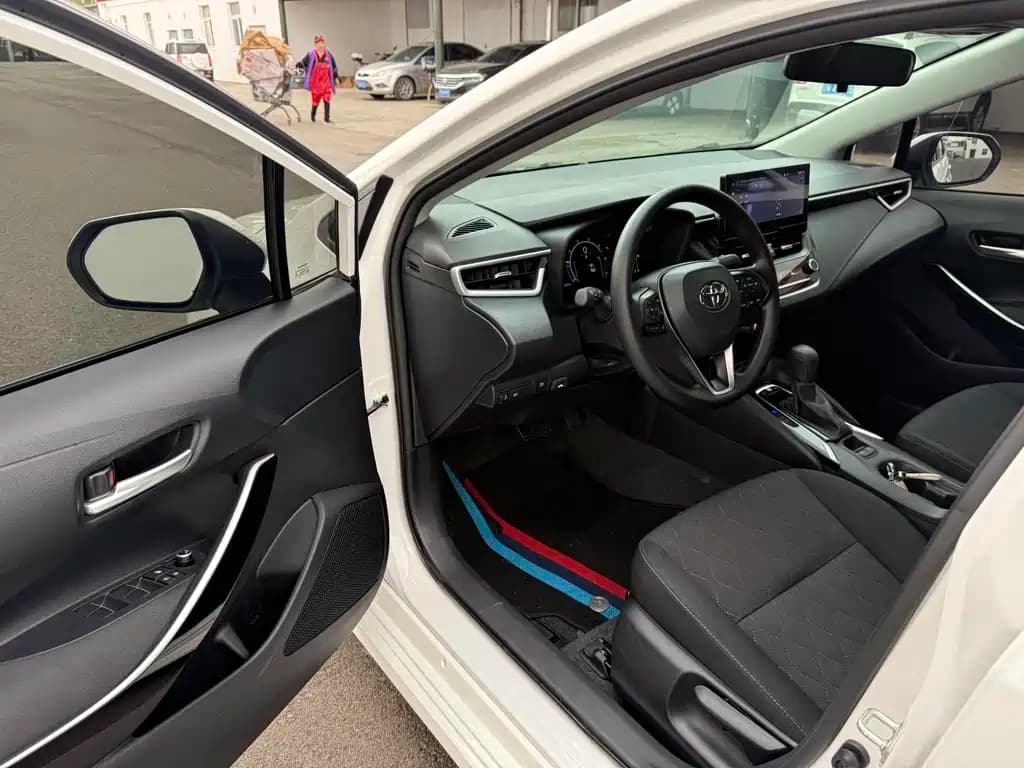 Toyota Corolla 2024 1.8L Smart Hybrid Elite Edition — фото 10