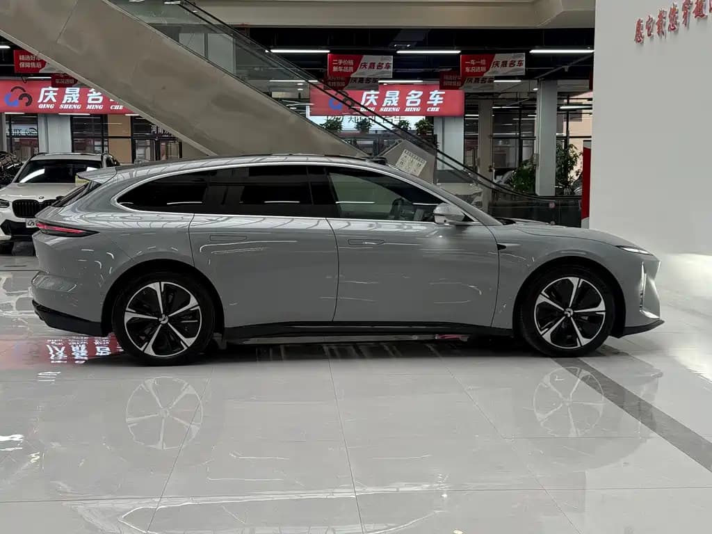 NIO ET5T 2025 75 kWh Touring — фото 8