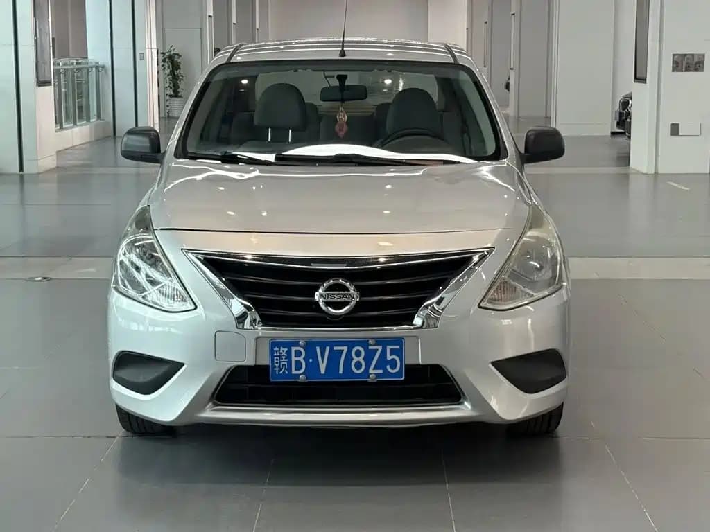 Nissan Sunny 2015 1.5 XE Manual Comfort Edition — фото 2