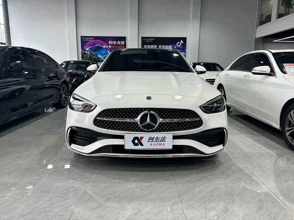 Mercedes-Benz C-Class 2024 Facelift 3 C 260 L Sport Edition — фото 2