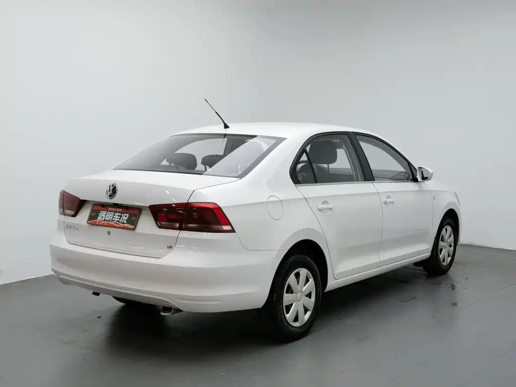 Volkswagen Santana 2013 1.6L Manual Elegant Edition — фото 2