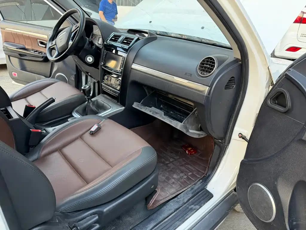 Haval H5 Classic 2018 Classic Edition 2.0T Diesel Manual 4 WD Elite Type — фото 10